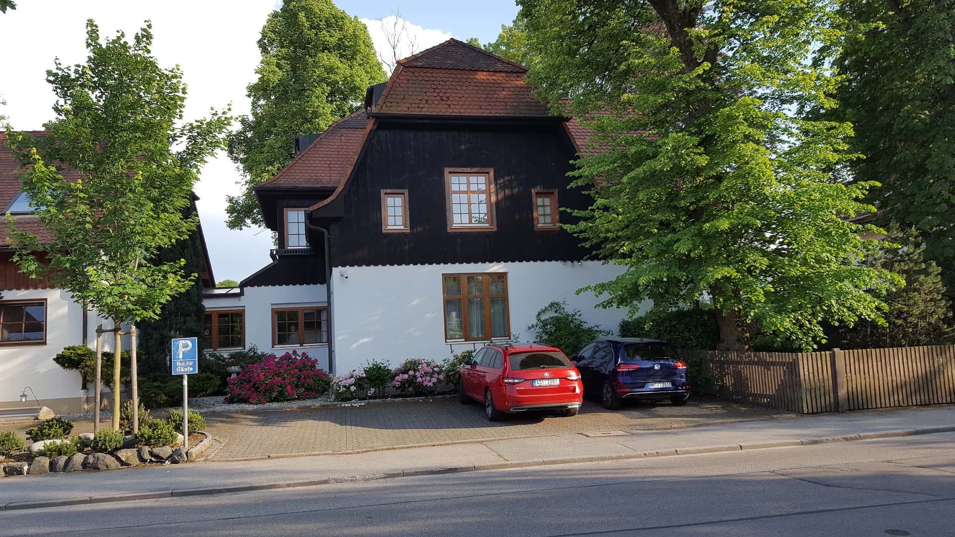 Historische Villa des Hotel Alpenhof Gauting (Baujahr 1911)